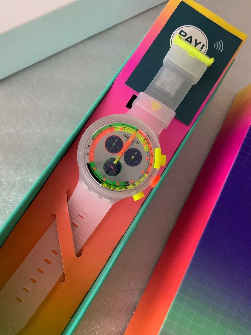 Swatch Uhren: Swatch Big Bold Chrono NEON JELLY PAY – Neu und originalverpackt aus Wettswil von rotonda 3