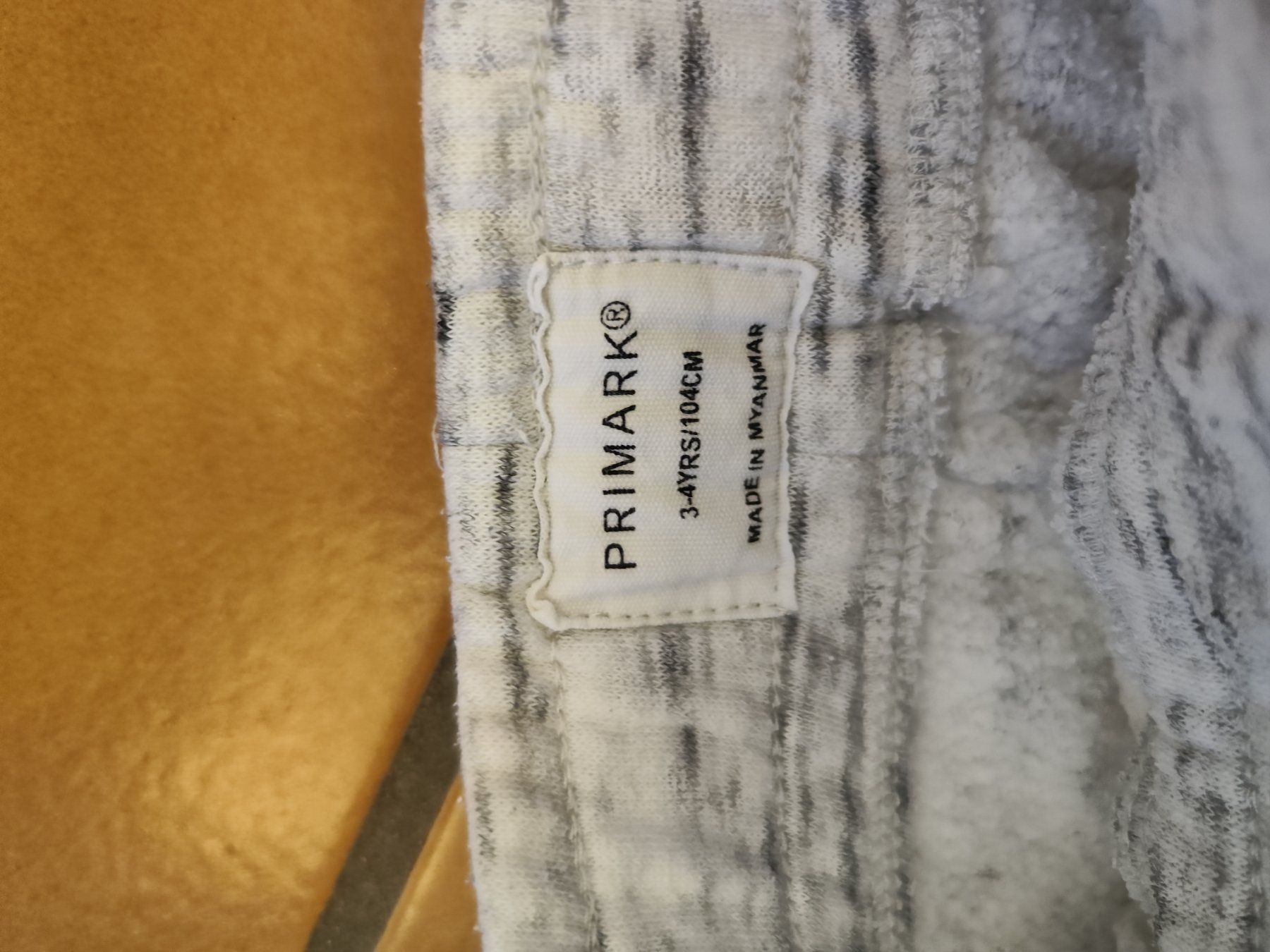 Primark Hosen: Trainerhose gr. 104 – Gebraucht aus Reinach BL von chilller92 1
