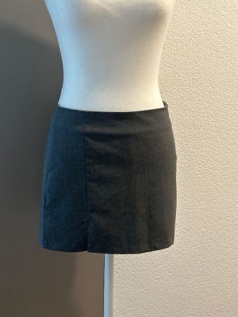 Hosenjupe anthrazit von Bershka Gr. S