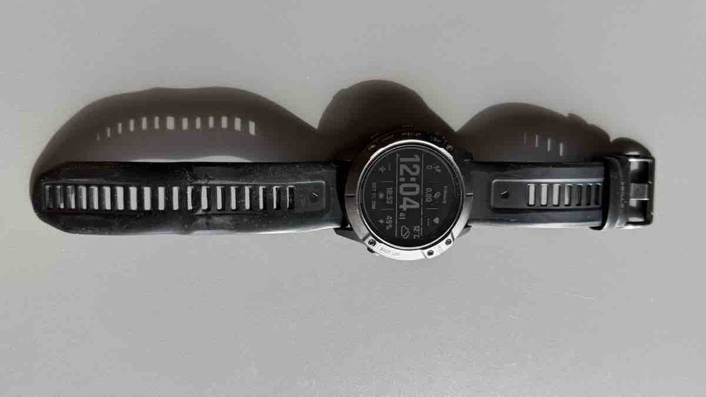 Smartwatch Garmin Fenix 6X Sapphire, état acceptable (Gebraucht) in ...
