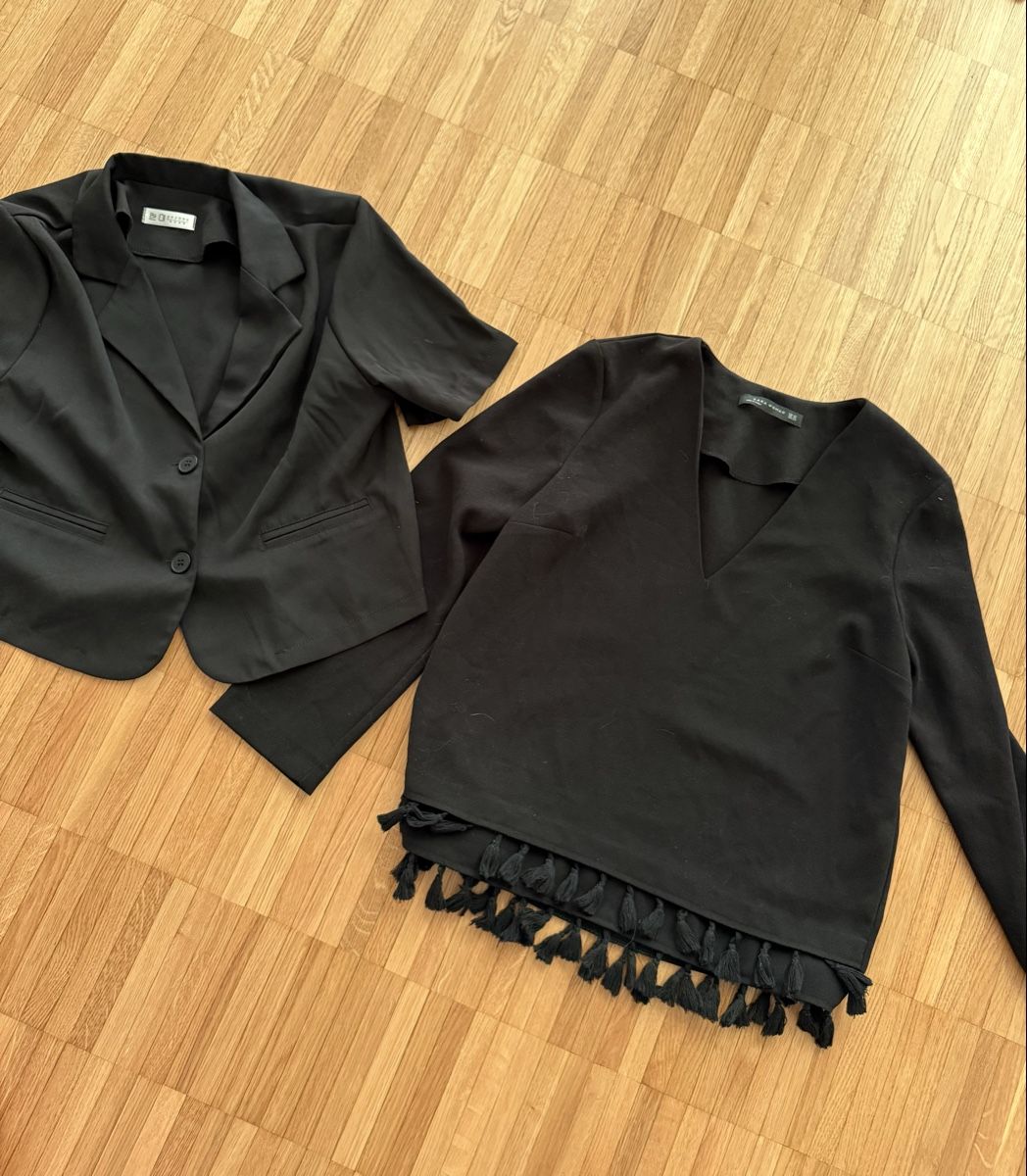 Kleiderpakete: Lot hauts XS – Gebraucht aus Monthey von sen_6ckr