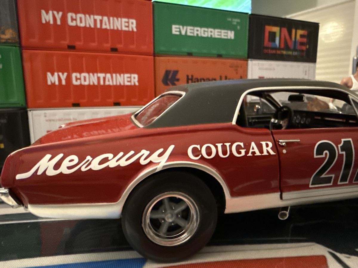 Mercury Modellautos: Mercury Cougar 1:18 Prunkstück – Neu (gemäss Beschreibung) aus Basel von Zomeg 7