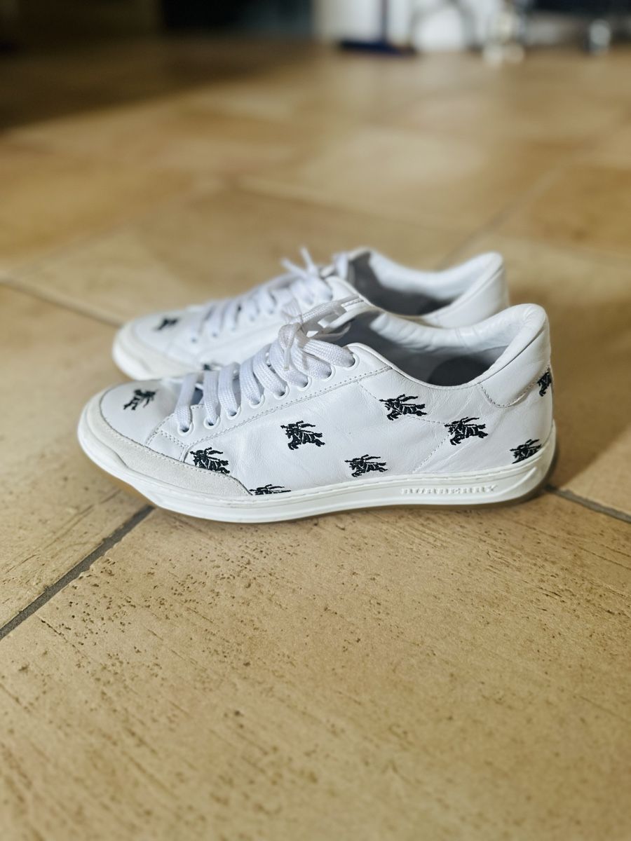 Burberry Scarpe da donna: Burberry Sneakers 40 – Usato da Uetikon am See venduto da Mici_Ki 1
