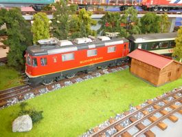 6 teiliger Personenzug SOB (Hermann + Walliser) Spur 0