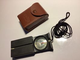 Schweizer Militär-Kompass "RECTA BIEL" Metall mit Etui