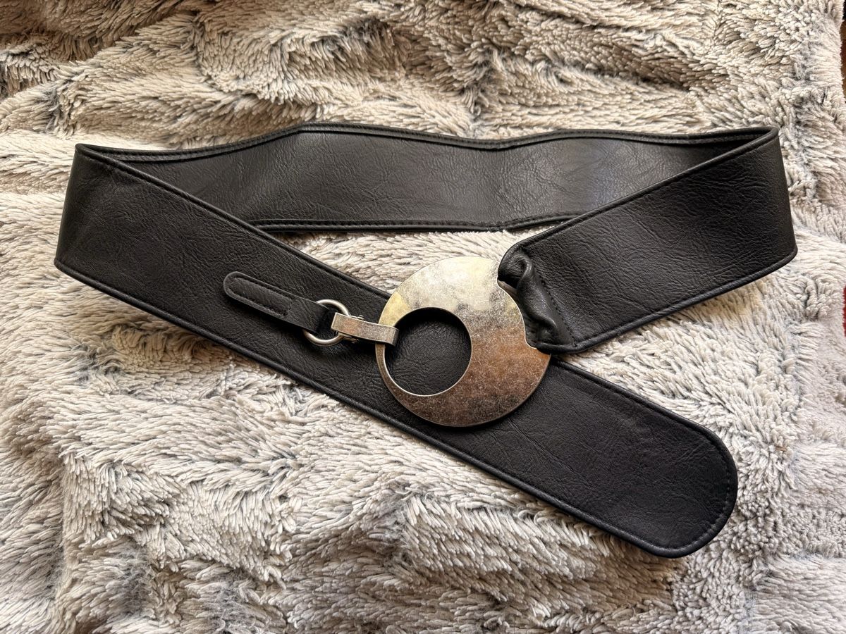 Ceintures: Breitgürtel/Hüftgürtel  – Neuf (Voir description) à Wila par ManuK74