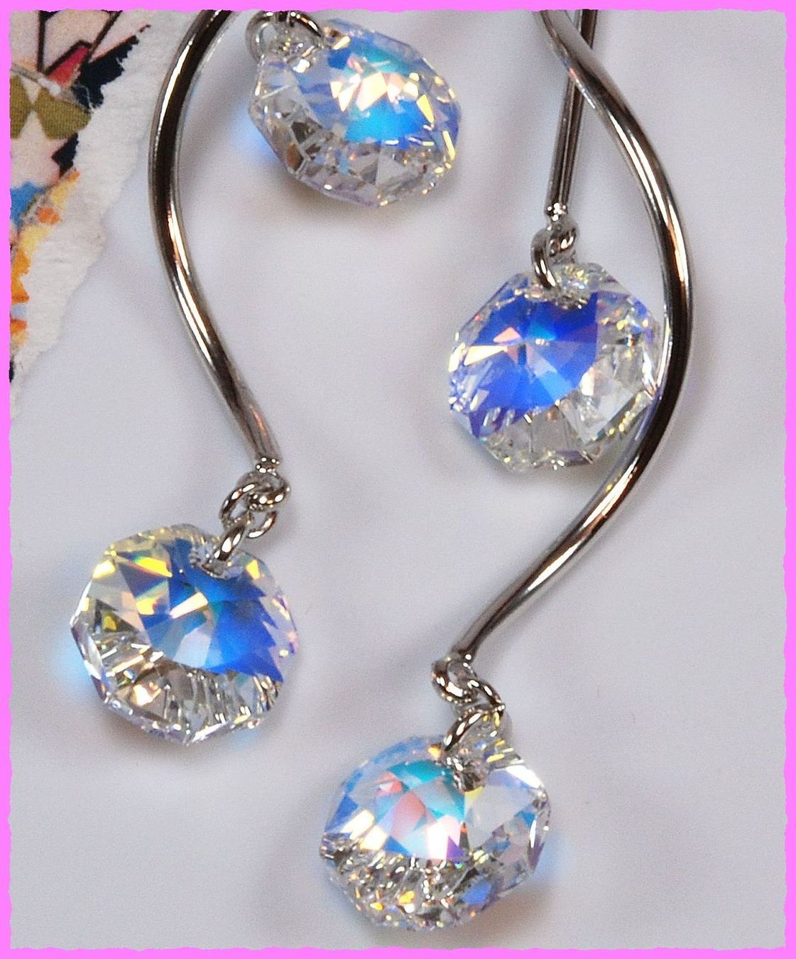 Orecchini pendenti & Orecchini a lobo: Lange Ohrhänger mit Kristall – Nuovo e nell'imballaggio originale da Oberglatt ZH venduto da Diamond-Girl 1