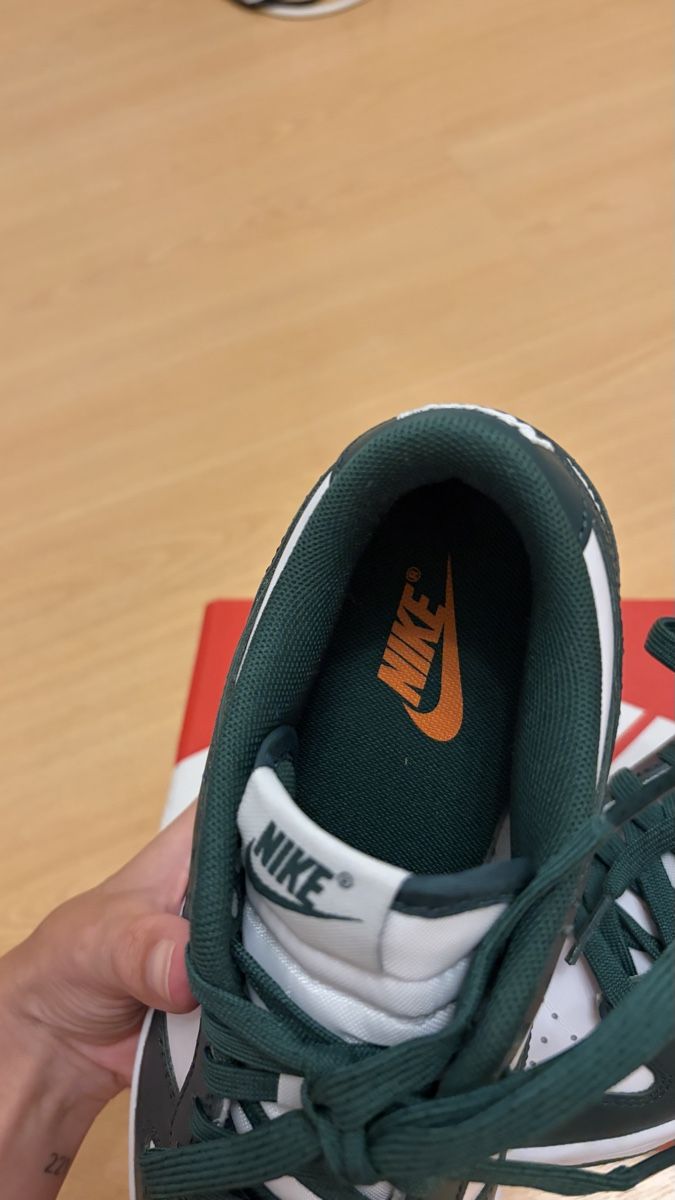 Nike Scarpe da uomo: Nike Dunk Low weiss-grün Grösse 38 neu – Nuovo (secondo la descrizione) da Glis venduto da ninjaschnydrig 1