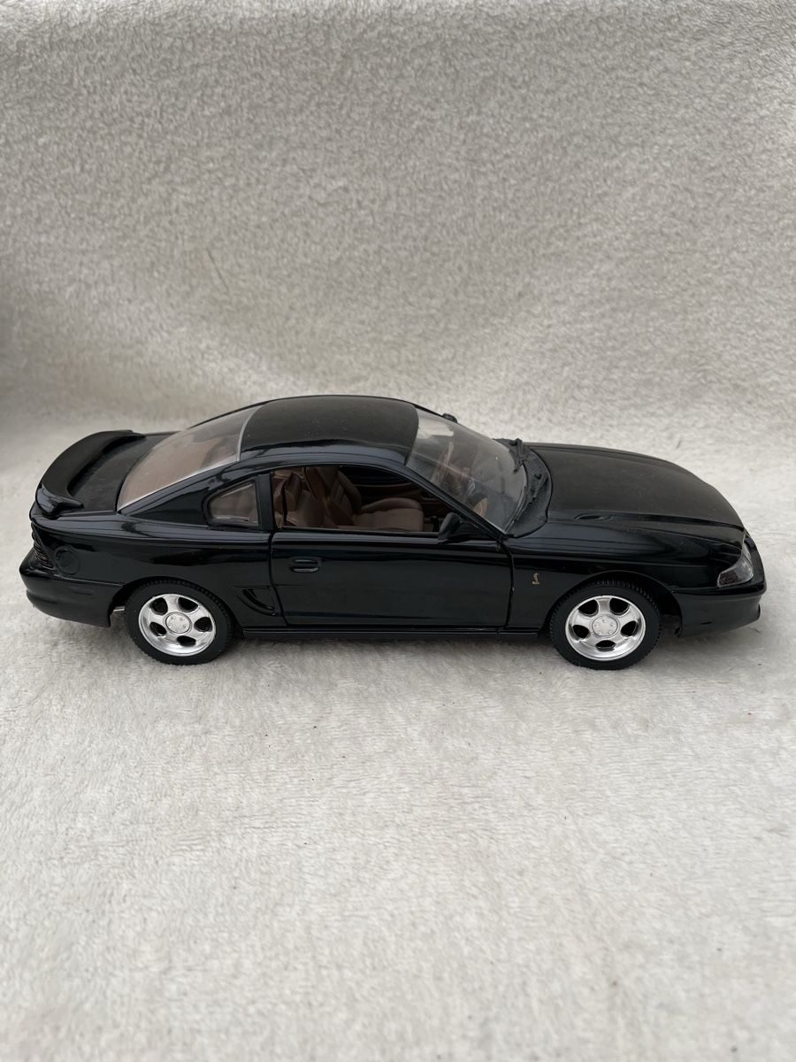 Ford Modellini d'auto: Ford Mustang Coupé 1994 – Nuovo (secondo la descrizione) da Oberweningen venduto da mer_2yn9 2