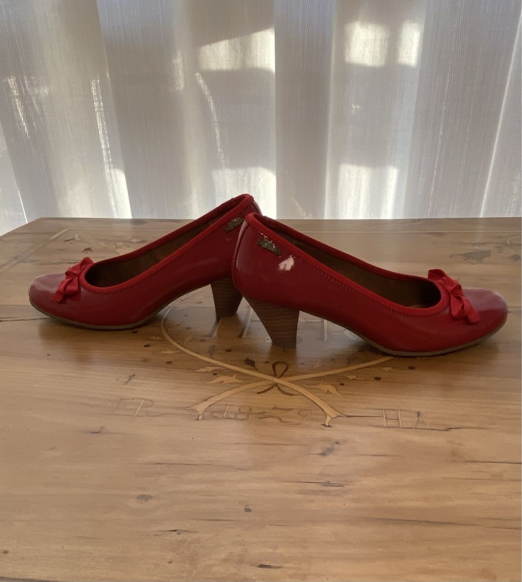 Scarpe da donna: Rote Lackschuhe Damen Schuhe, s.Oliver Gr. 37 echt Leder – Usato da Fislisbach venduto da KolibriSecondhand 4