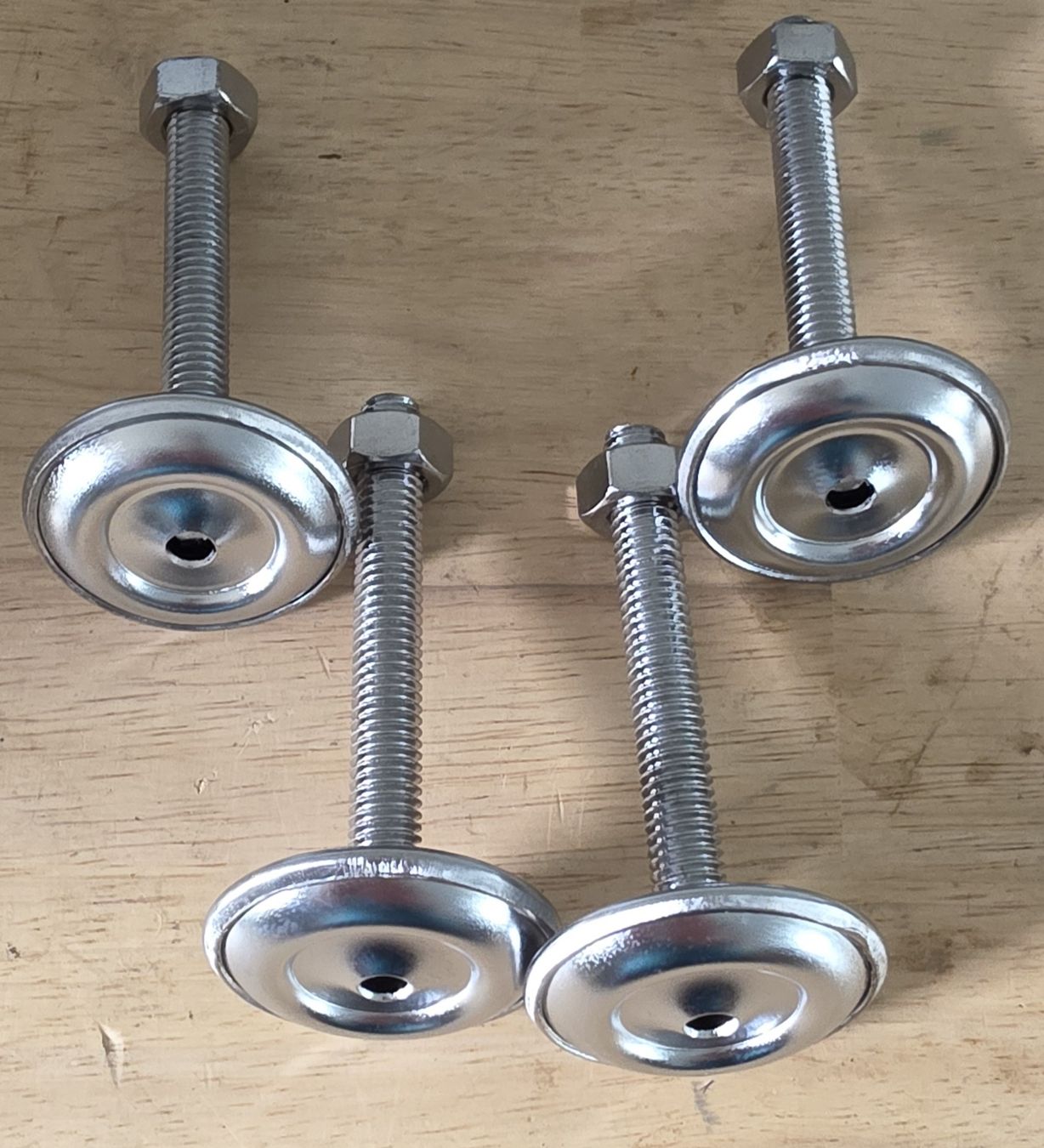Flipper: Pieds réglables  – Nuovo e nell'imballaggio originale da Eschert venduto da SoS_Tilt_and_Co 1