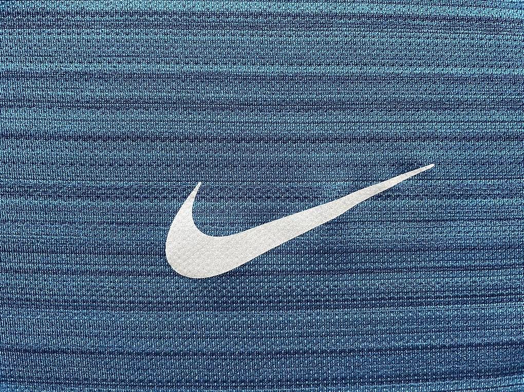 Nike T-shirt: Nike Dri-Fit running shirt Gr M – Usato da Zürich venduto da ZENA85 3