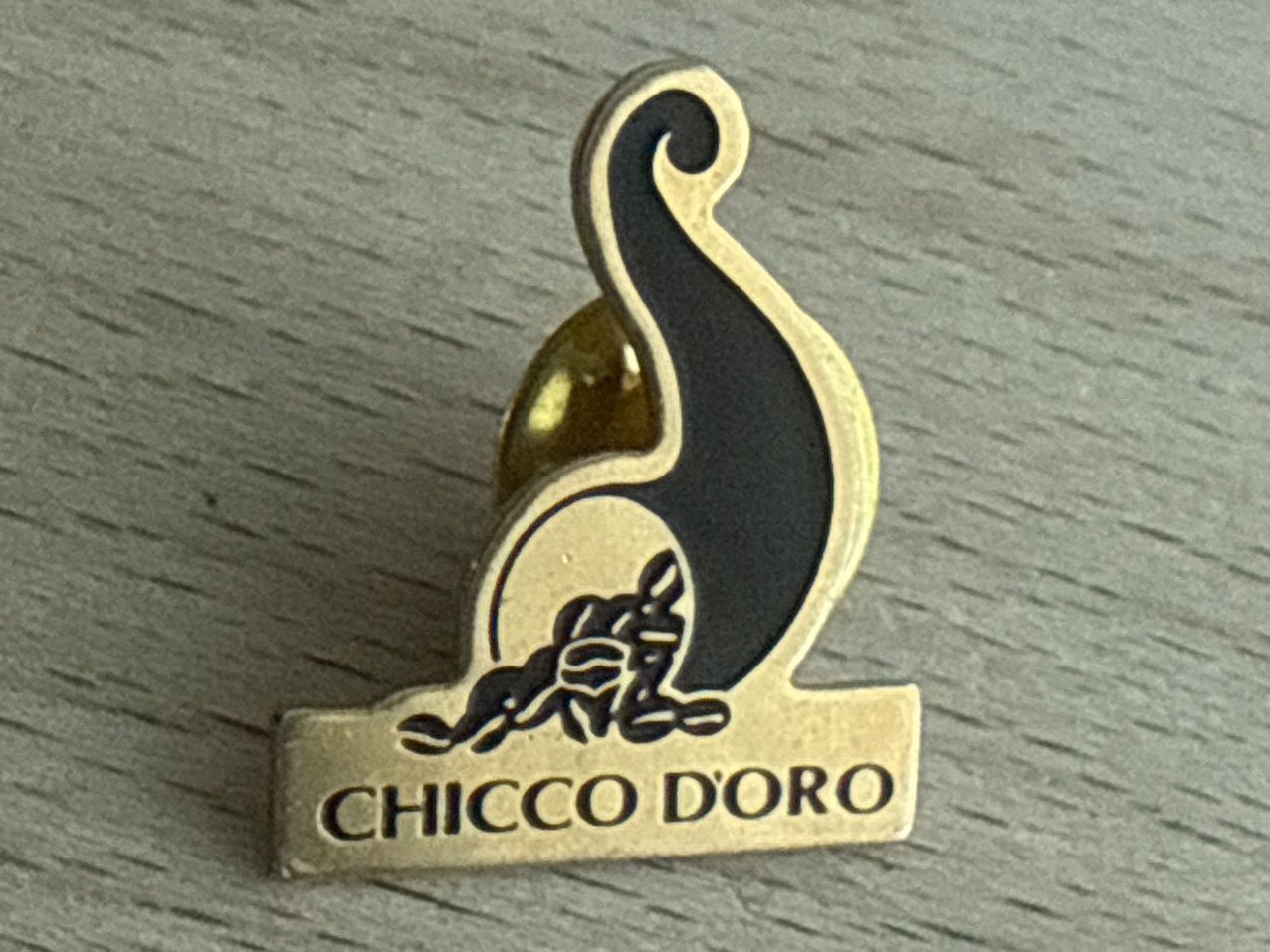 Placchette & Badge: Pin Chicco D'Oro – Usato da Glattbrugg venduto da Schweigmatt