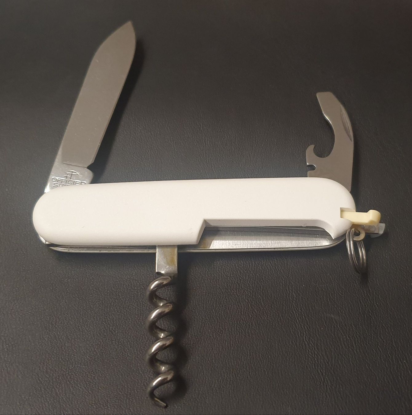 Victorinox Coltelli tascabile: 4 Victorinox Taschenmesser mit Logo – Nuovo (secondo la descrizione) da Härkingen venduto da MarianneSi 3