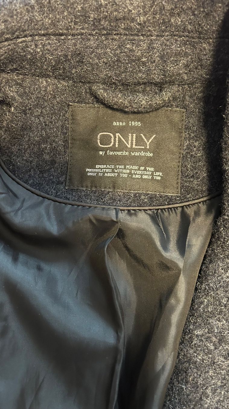 H&M Manteaux: Herbst Mantel Grau – D'occasion à Thun par SelinaW1995 6