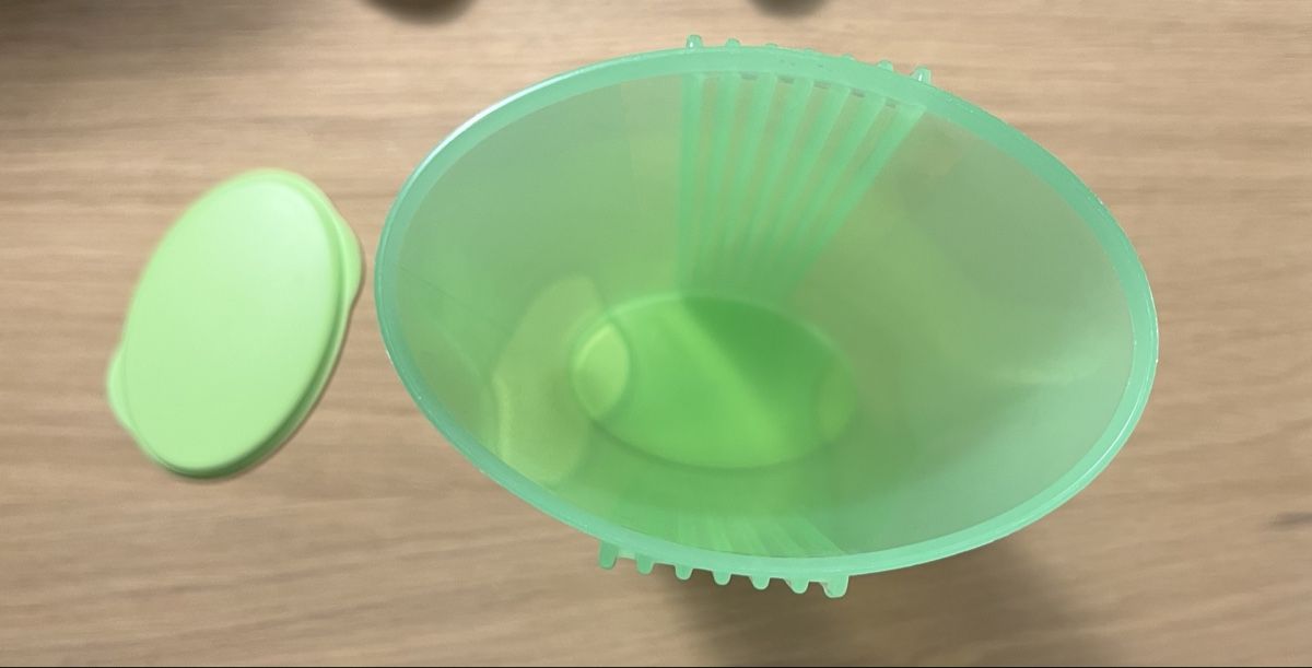 Tupperware Contenitori & Simili: Tupperware Spaghetti Dose grün – Usato da Arboldswil venduto da Sonnenelfe 4