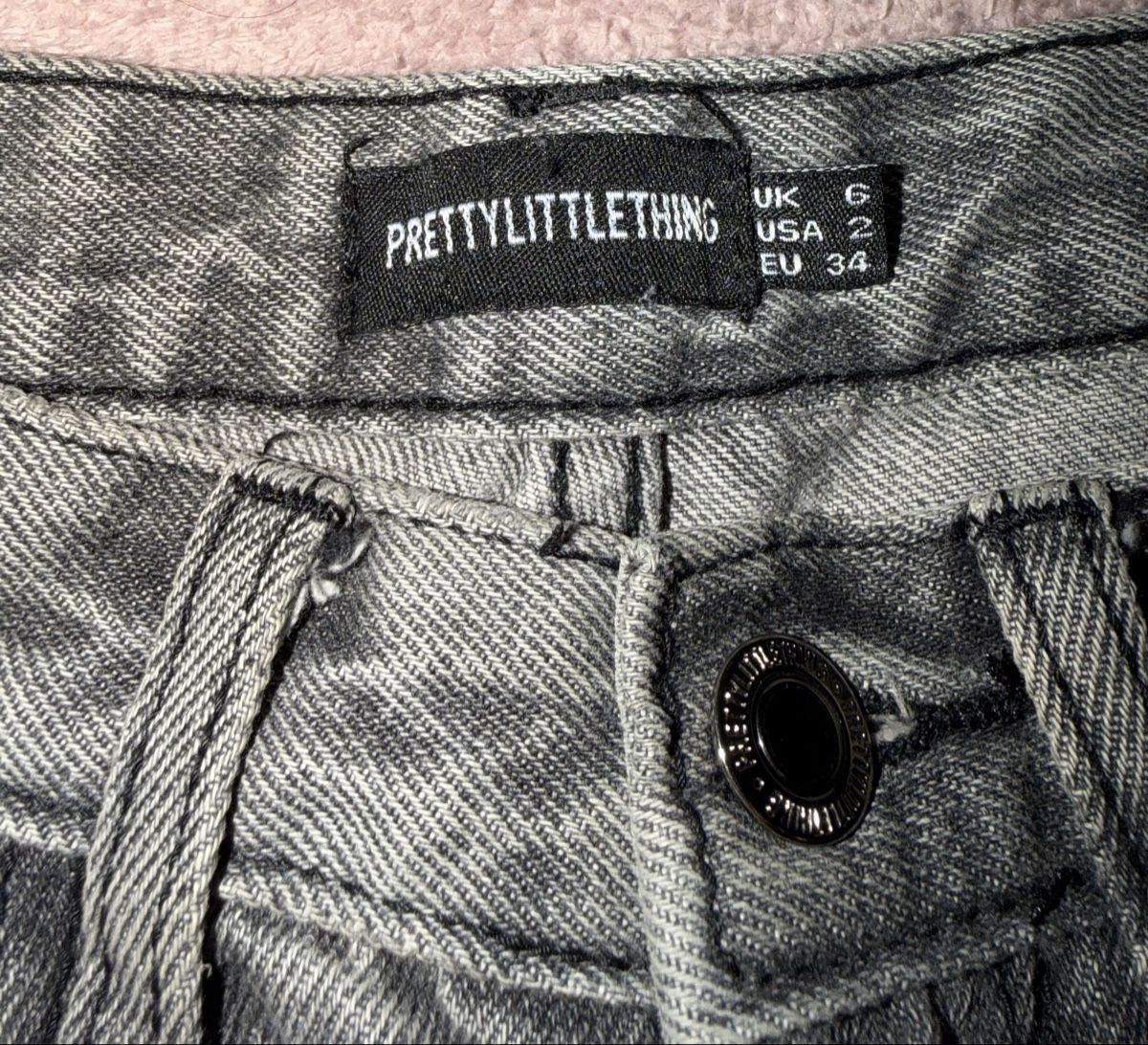 Jeans: Jeans PrettyLittleThing gris taille 34 – D'occasion à Lausanne 26 par g7n_6ycd 3
