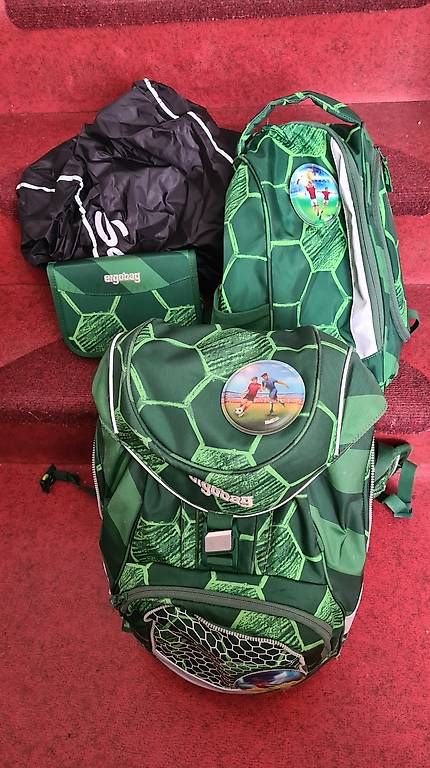 Ergobag Sacs & sacs à dos: Ergobag Set neuwertig – D'occasion à Matzingen par man_5gyq 1