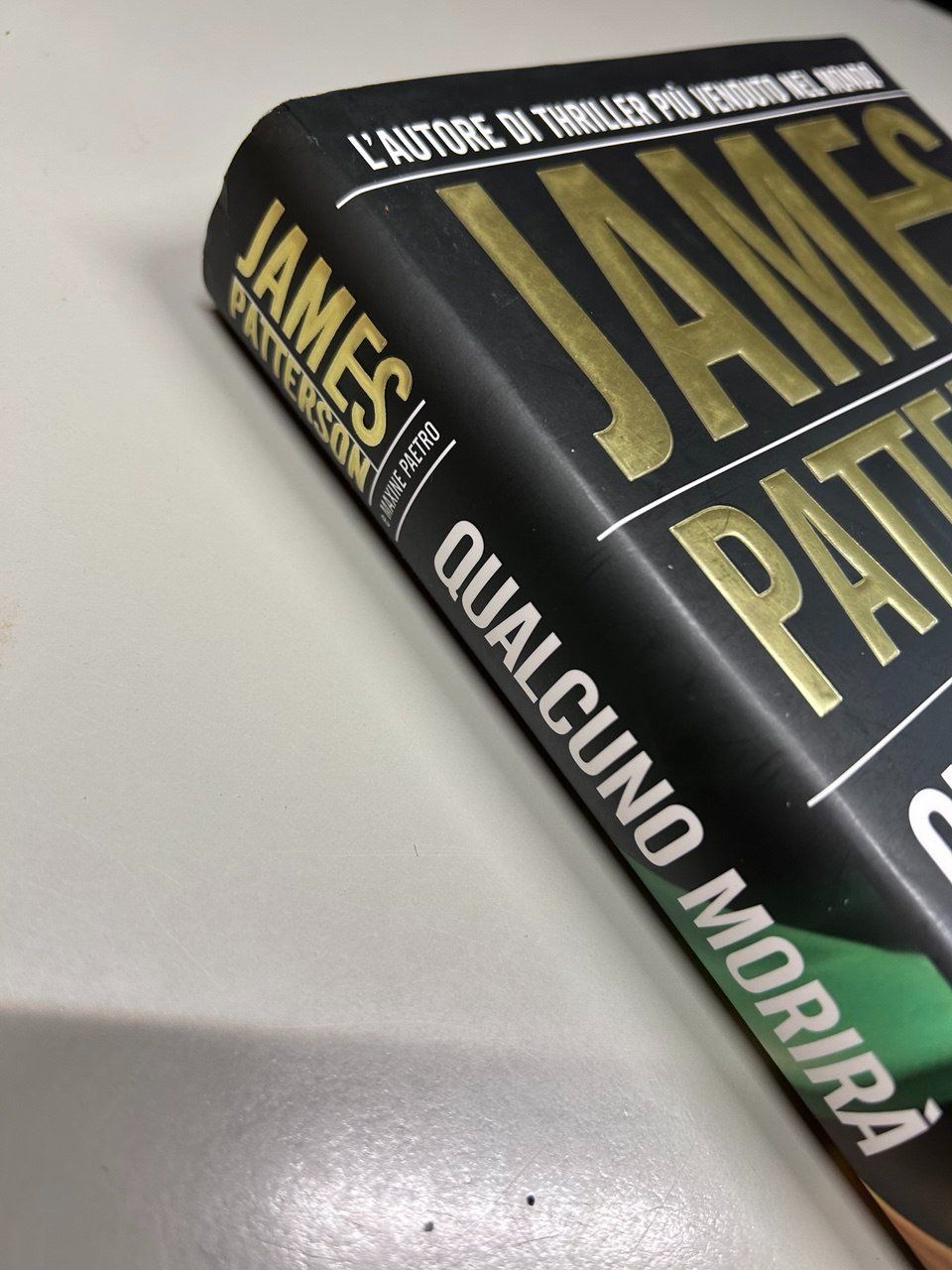 Bücher: "Qualcuno morirà" di James Patterson e Maxine – Gebraucht aus Giubiasco von LorisVale 5