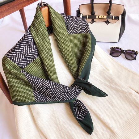 NEW Large Shawl, 172x86cm, Green Scarf Mini Houndstooth