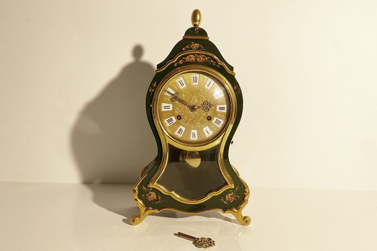 Orologi da terra & Orologi da parete: Antike Tischuhr " Le Castel  " - Kaminuhr - Pendule – Usato da Küssnacht am Rigi venduto da Brockenhaus-Rigi 4