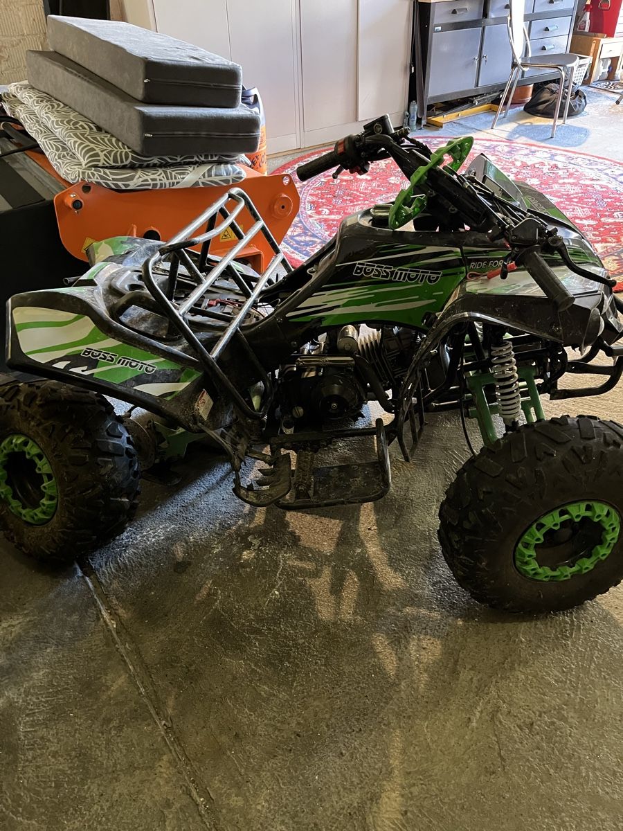 ATV / Quad: Quad Benzin 125ccm Unfallfahrzeug  – Difettoso da Hergiswil LU venduto da Mack57 2