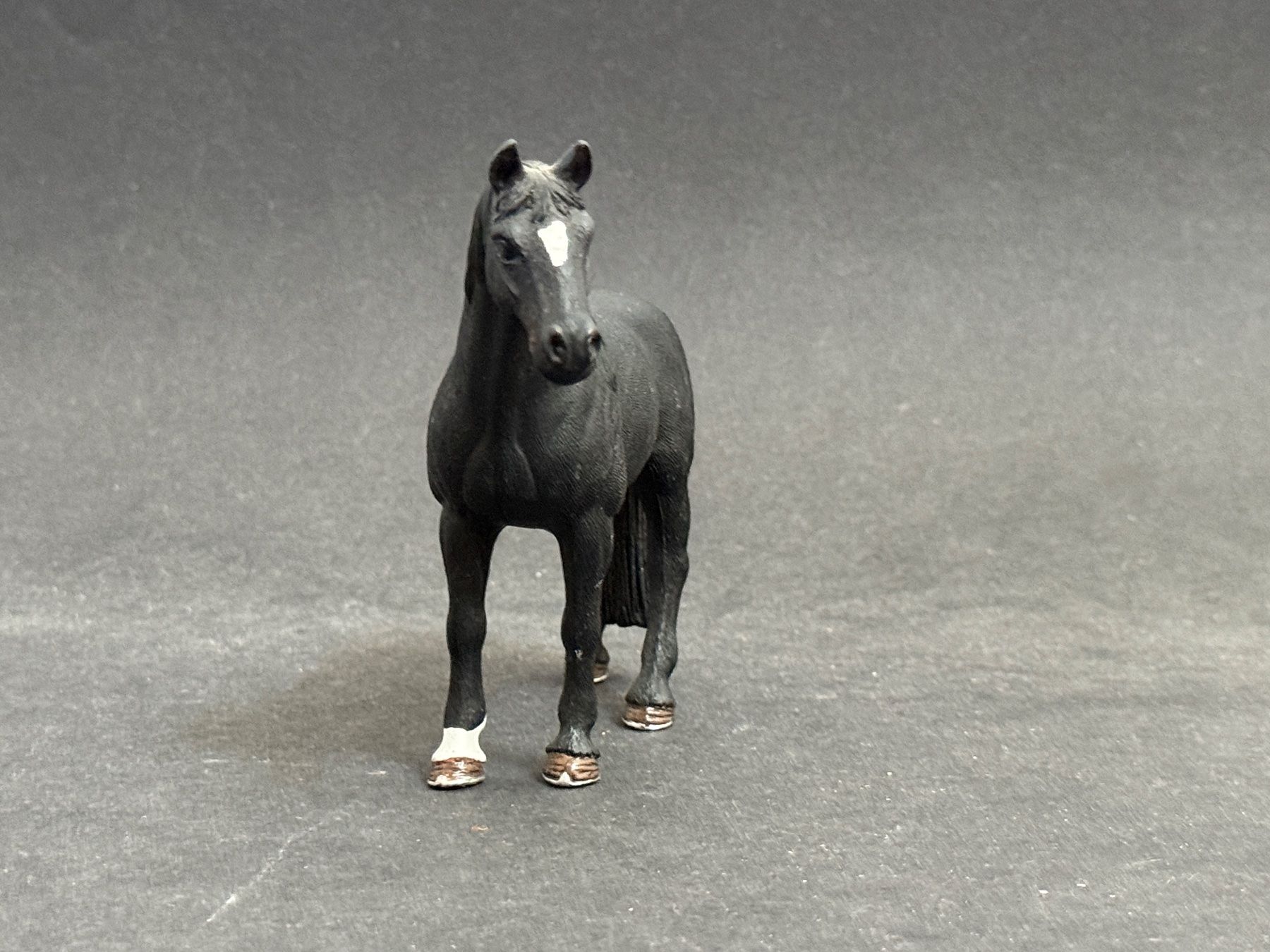 Schleich Statuette: Schleich 13832 Tennessee Walker Wallach Pferd – Usato da Ennetbaden venduto da mapa05 7