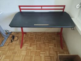 GAMING TISCH in super Zustand