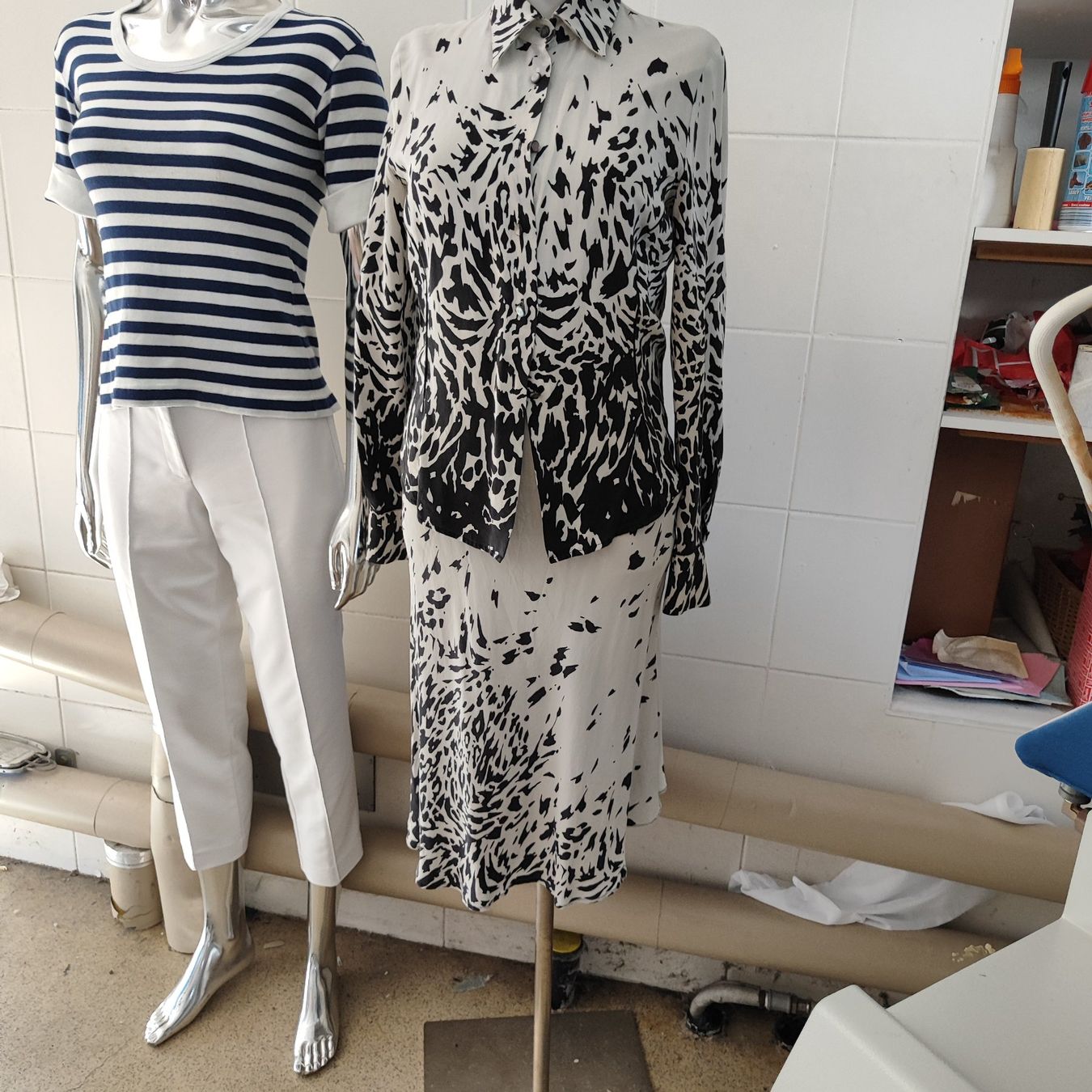 Costumi: Seide Kostüme Gr 44 ( IT) – Usato da Langnau am Albis venduto da Judithsebi 5