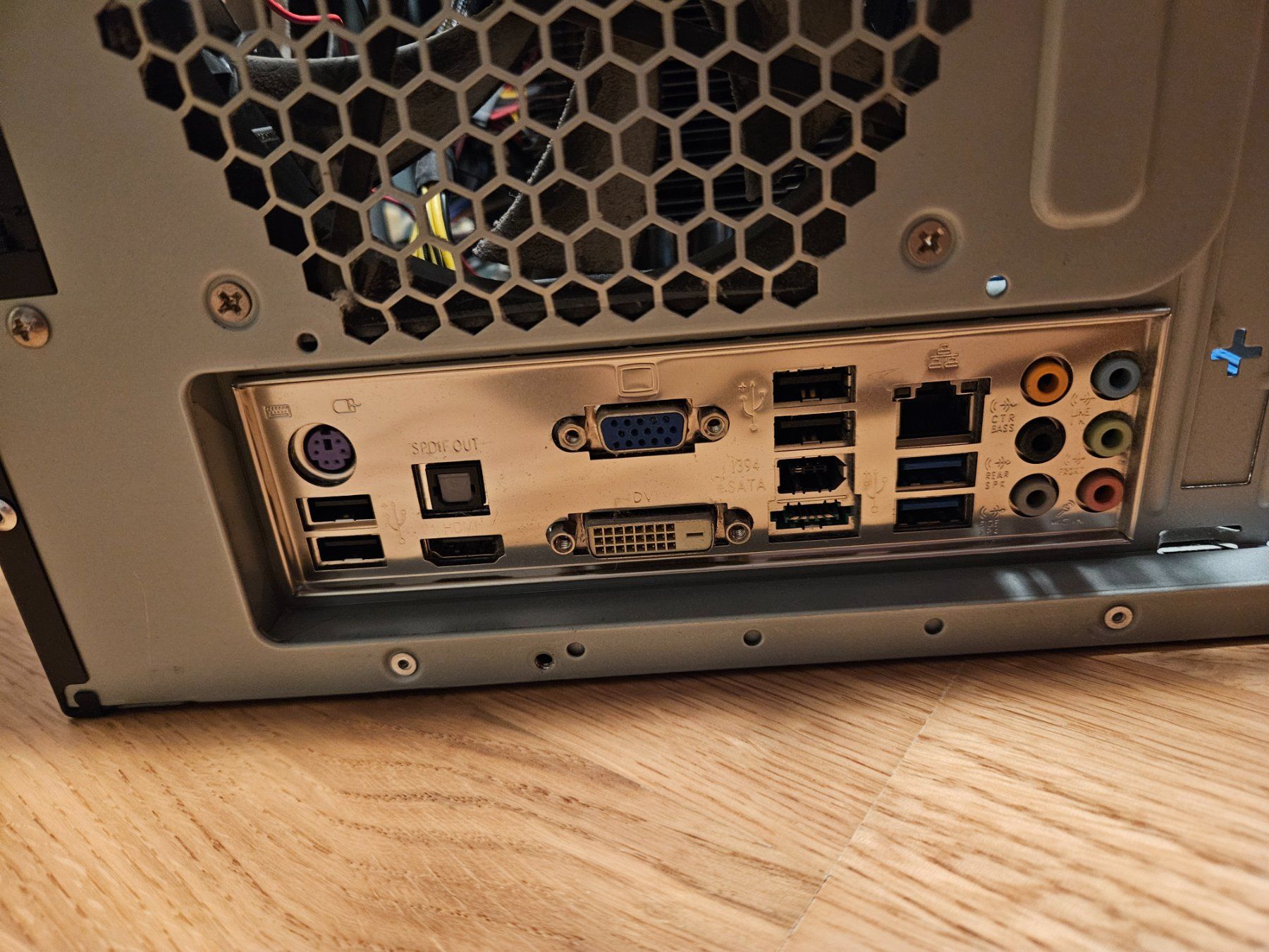 PCs: PC Midi Tower – Gebraucht aus Zürich von Jo.Be. 9