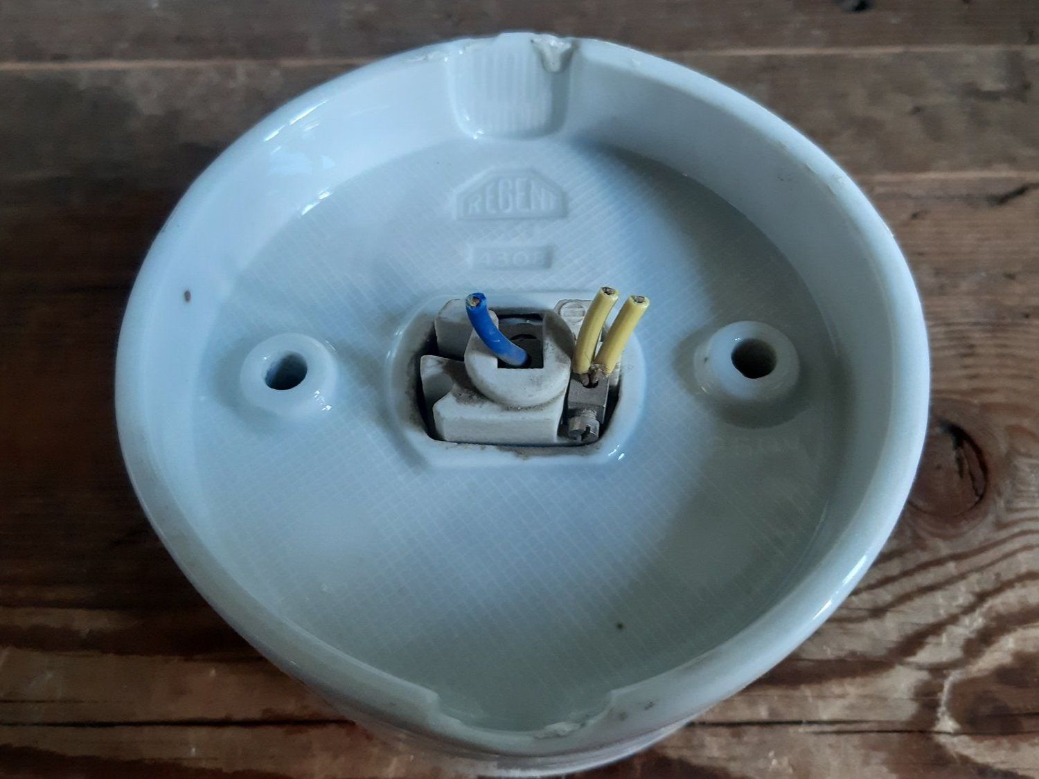 Lampadari & plafoniere: Alte Regent Kugel Deckenleuchte Glas / Keramik E27 – Usato da Volketswil venduto da bauteilverwerter 3