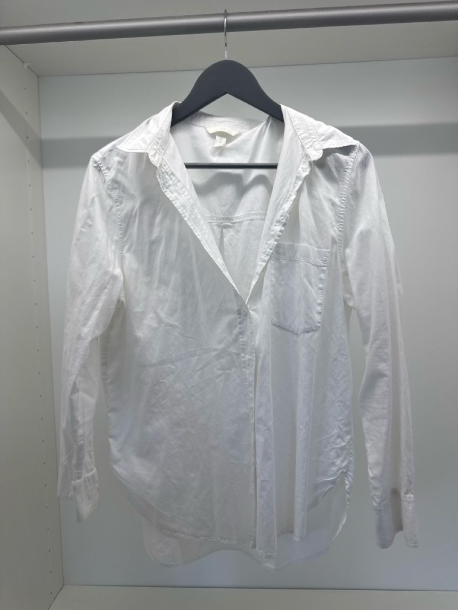 H&M Camicette: Camicie H&M Divided, 2 pezzi, taglie M e 38, usate – Usato da Uetikon am See venduto da lua_rlq2 4