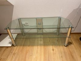 TV Mödel aus Glas