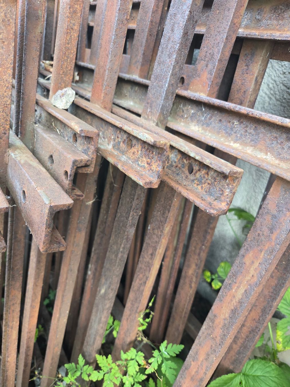 Sonstige Antiquitäten & Kunst: Antiker Metall-Gartenzaun – Gebraucht aus Churwalden von Sath 2