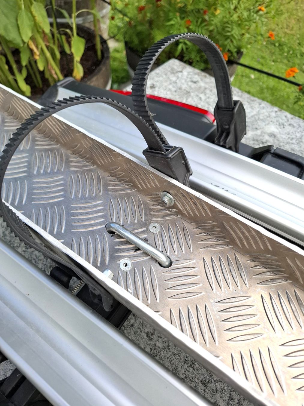 Travi: Sur-Ron, Pit Bike, oder Fatbike Träger zu Thule XT2 – Usato da Bennau venduto da Hhampi 1