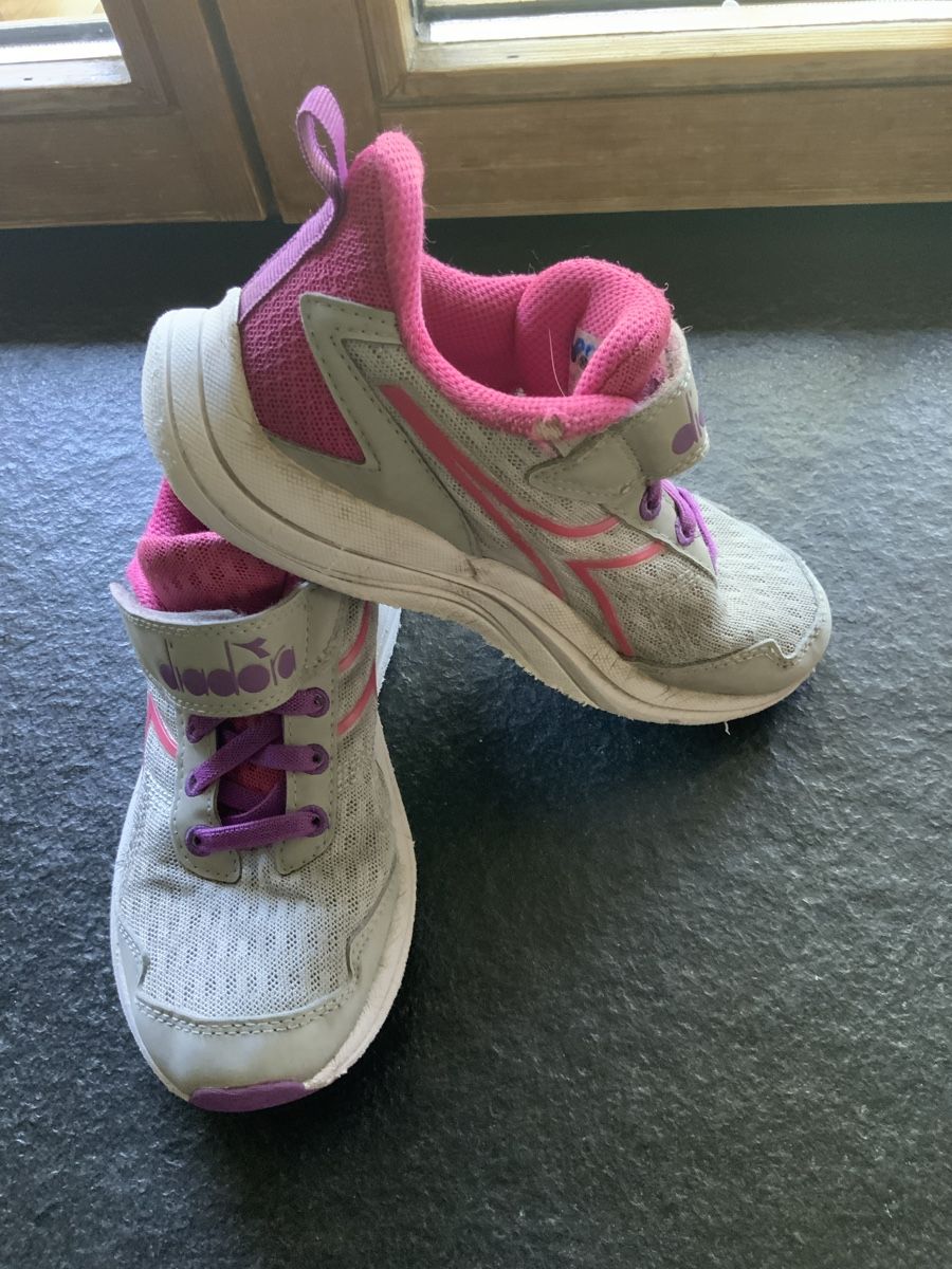 Diadora Scarpe per ragazze: Diadora Kinderschuhe, Gr.31Mädchen, – Usato da Widnau venduto da Como2006 3