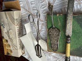 Versilbertes Kuchenbesteck Set (Tortenheber, Messer, Zange)