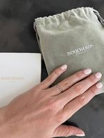 Boucheron ring in platinum