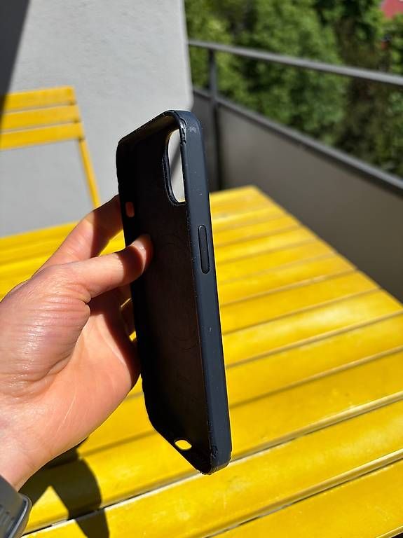 Cover & Protezioni schermo: iPhone 13 Apple Silikon Hülle / Case schwarz – Usato da Zürich venduto da shaymay 2