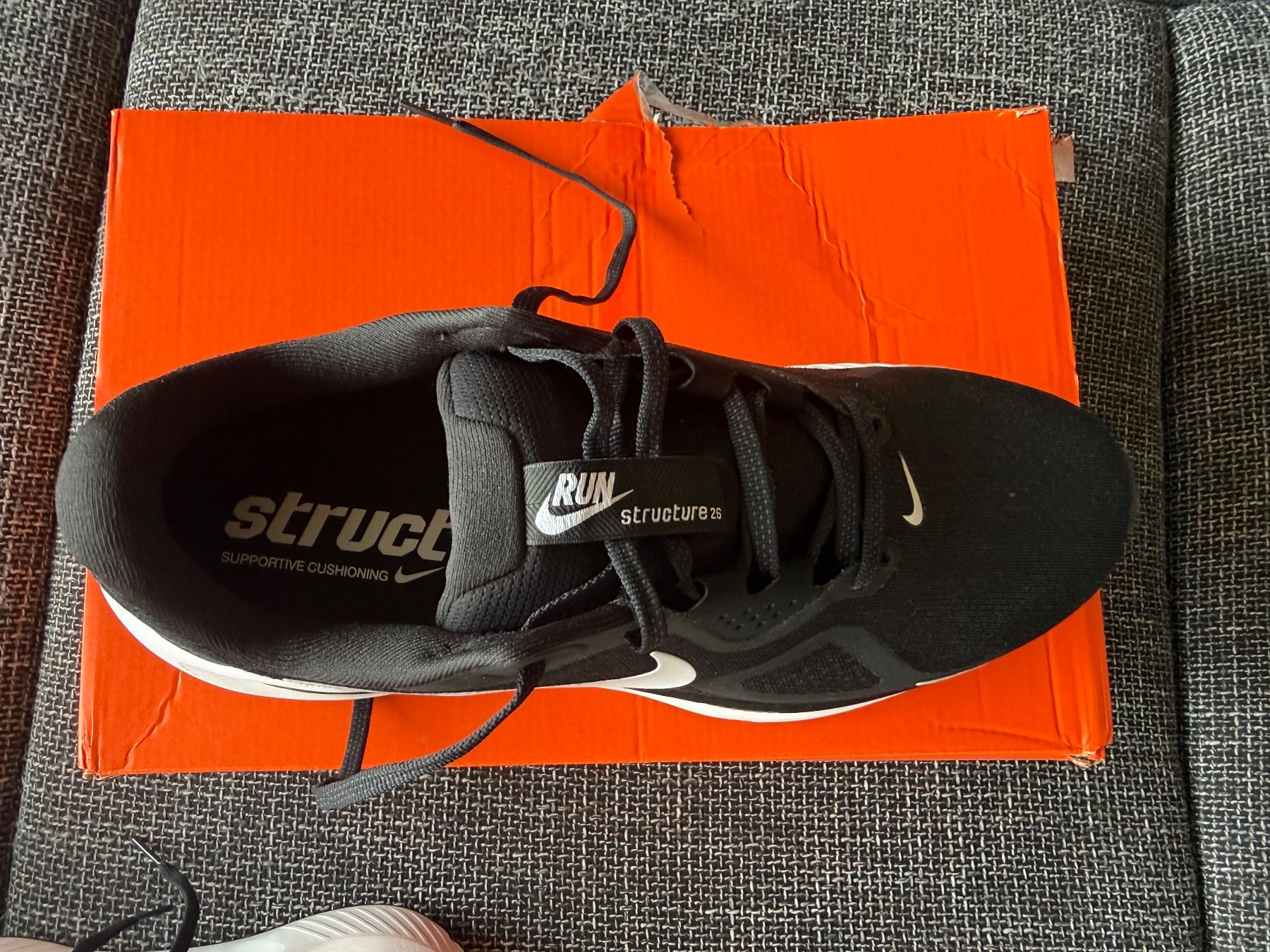 Nike Scarpe da uomo: Structure 26 Herren Laufschuh – Nuovo (secondo la descrizione) da Walenstadt venduto da Fcbayern7 2