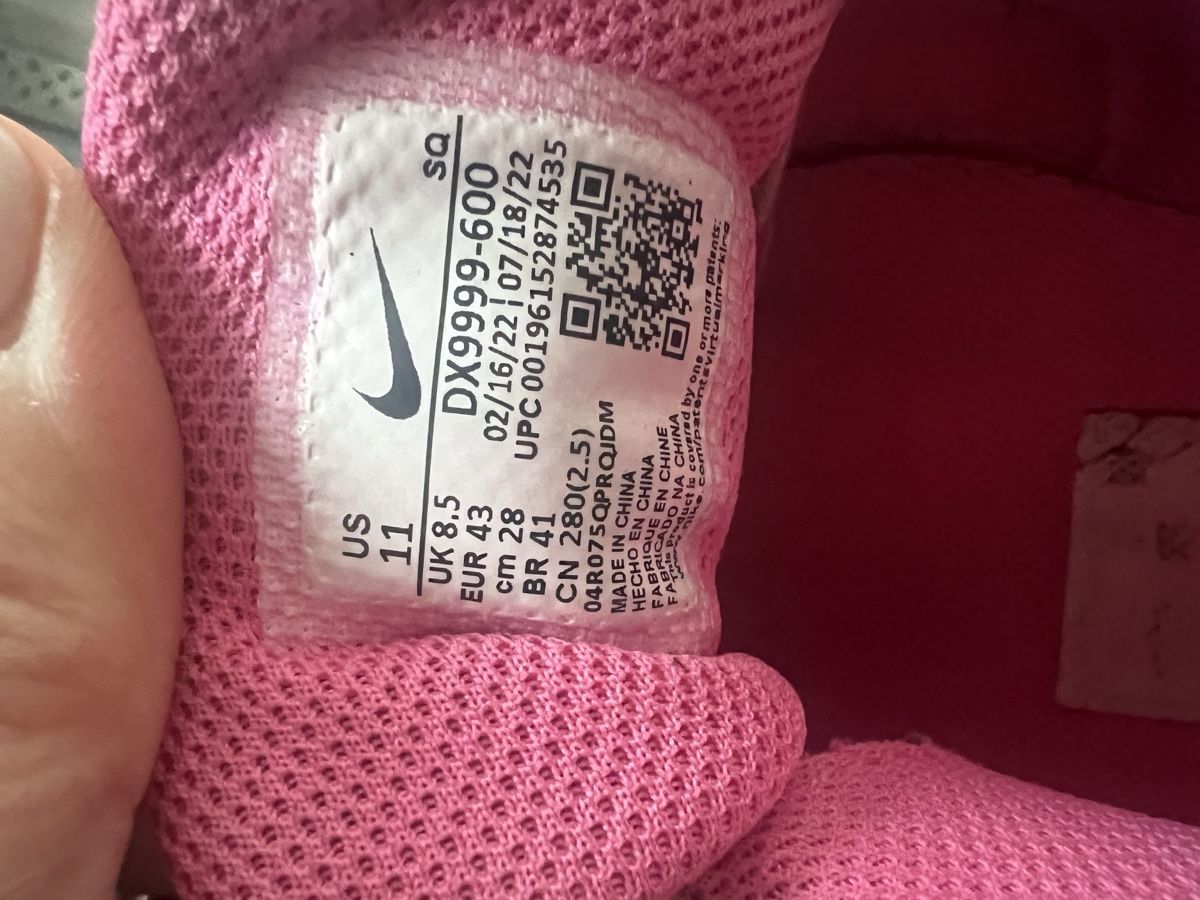 Nike Scarpe da uomo: Nike Jacquemus ahumara pink – Usato da Vevey venduto da Stef_couture 4