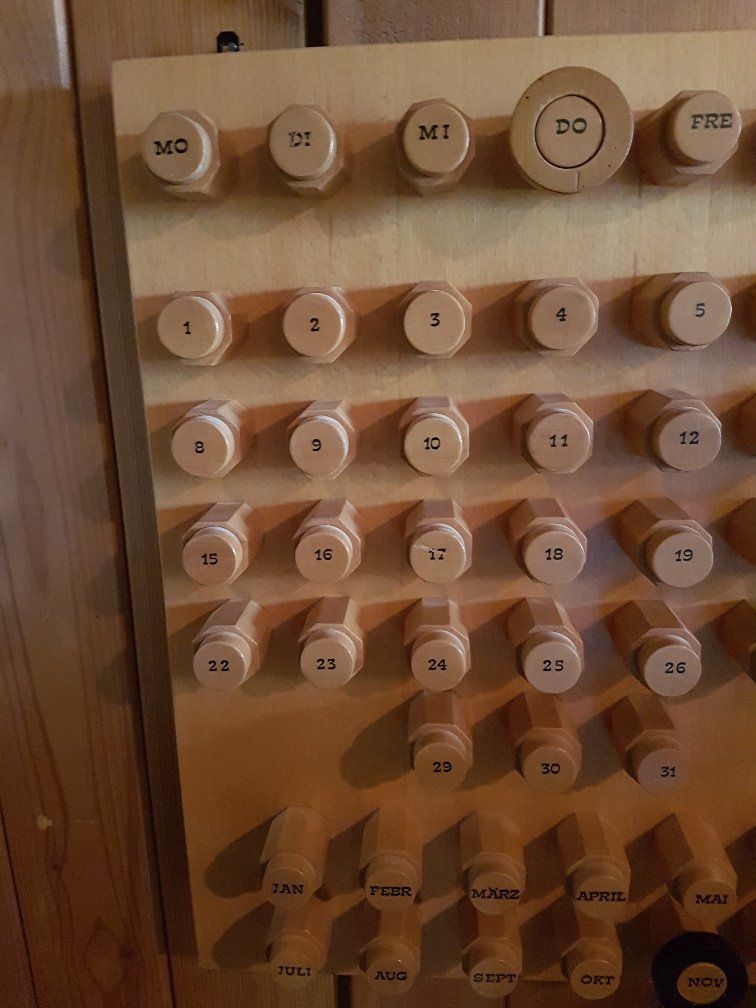 Calendari: Holz Kalender – Usato da Oensingen venduto da Urs0127 2