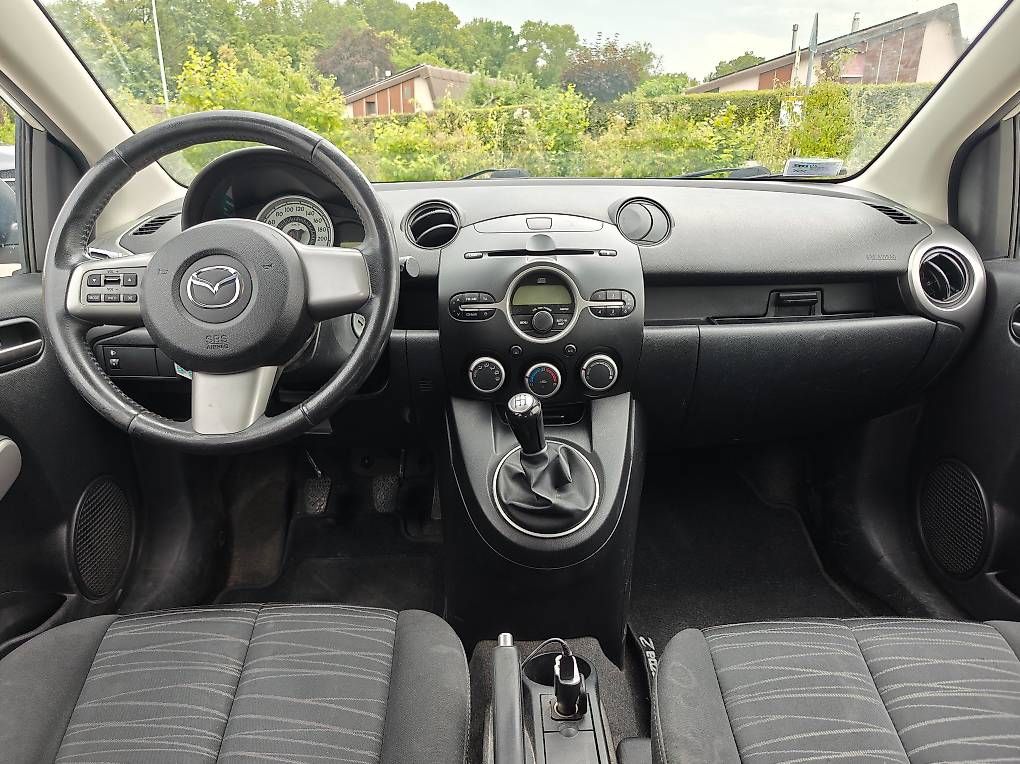 Mazda Automobili: Mazda 2 1.3 HP – Usato da Marin-Epagnier venduto da Jac00b 4