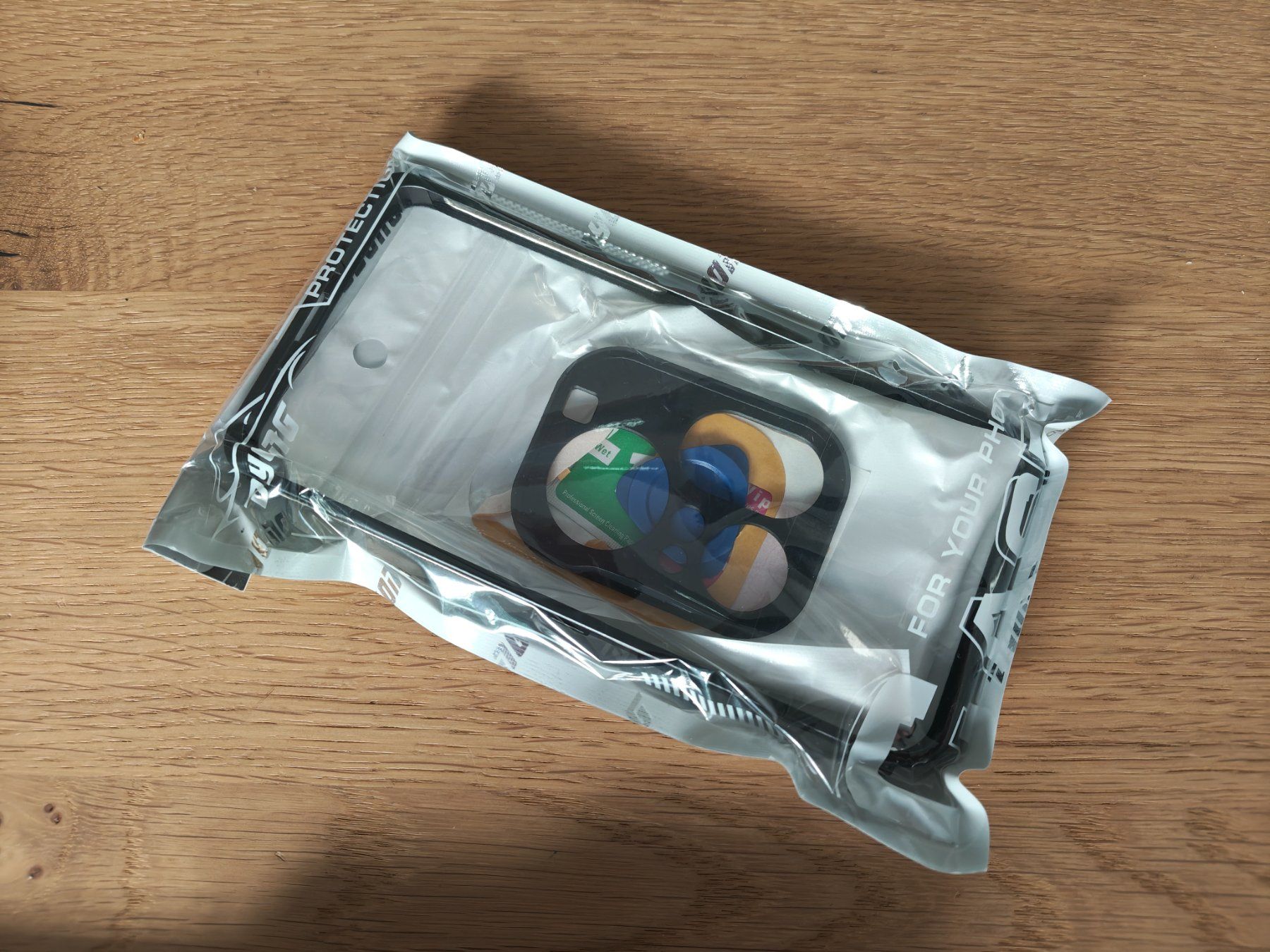 Cover & Protezioni schermo: Smartphone Hülle - Nothing Phone 4a Pro – Nuovo e nell'imballaggio originale da Oftringen venduto da RetroMister 1
