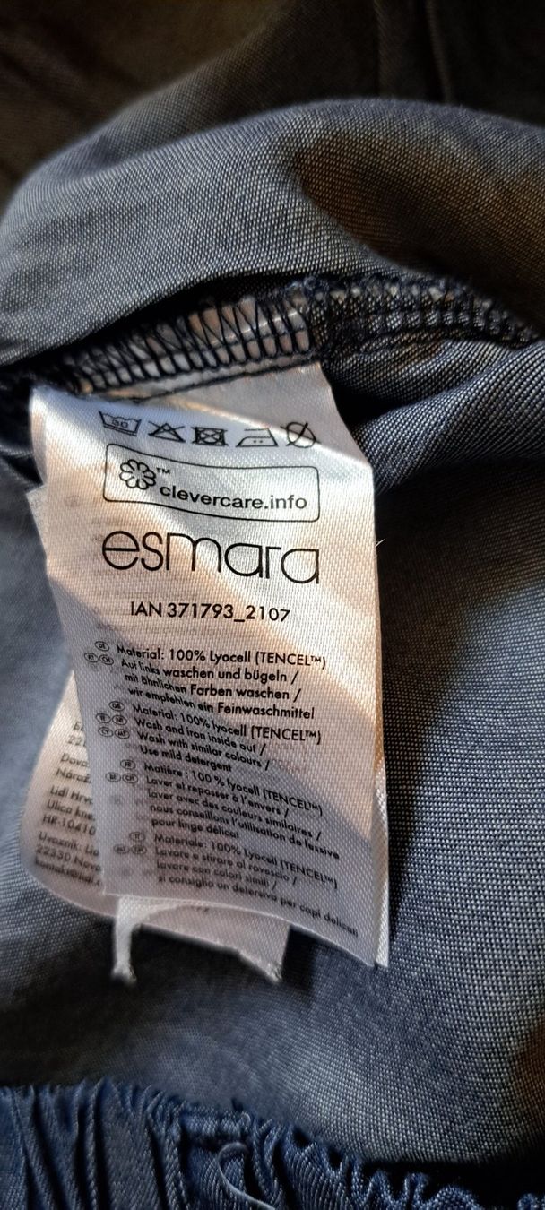Pantaloni: short bleu (lyocell) – Nuovo e nell'imballaggio originale da Lussery-Villars venduto da pousinete02 2