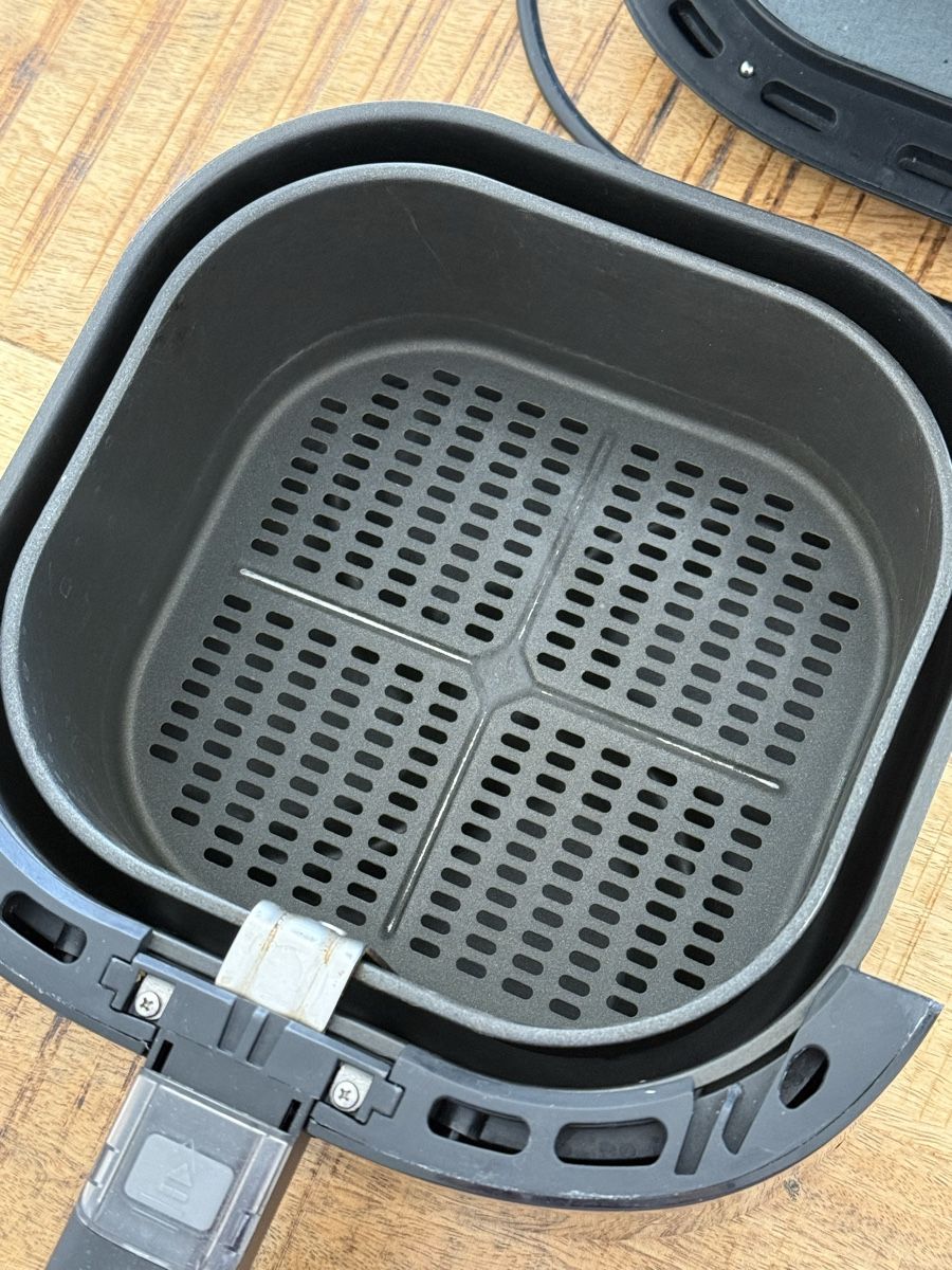 Philips Elettrodomestici da cucina: Philips Airfryer Essential – Usato da Alchenflüh venduto da hel_n6bm 2