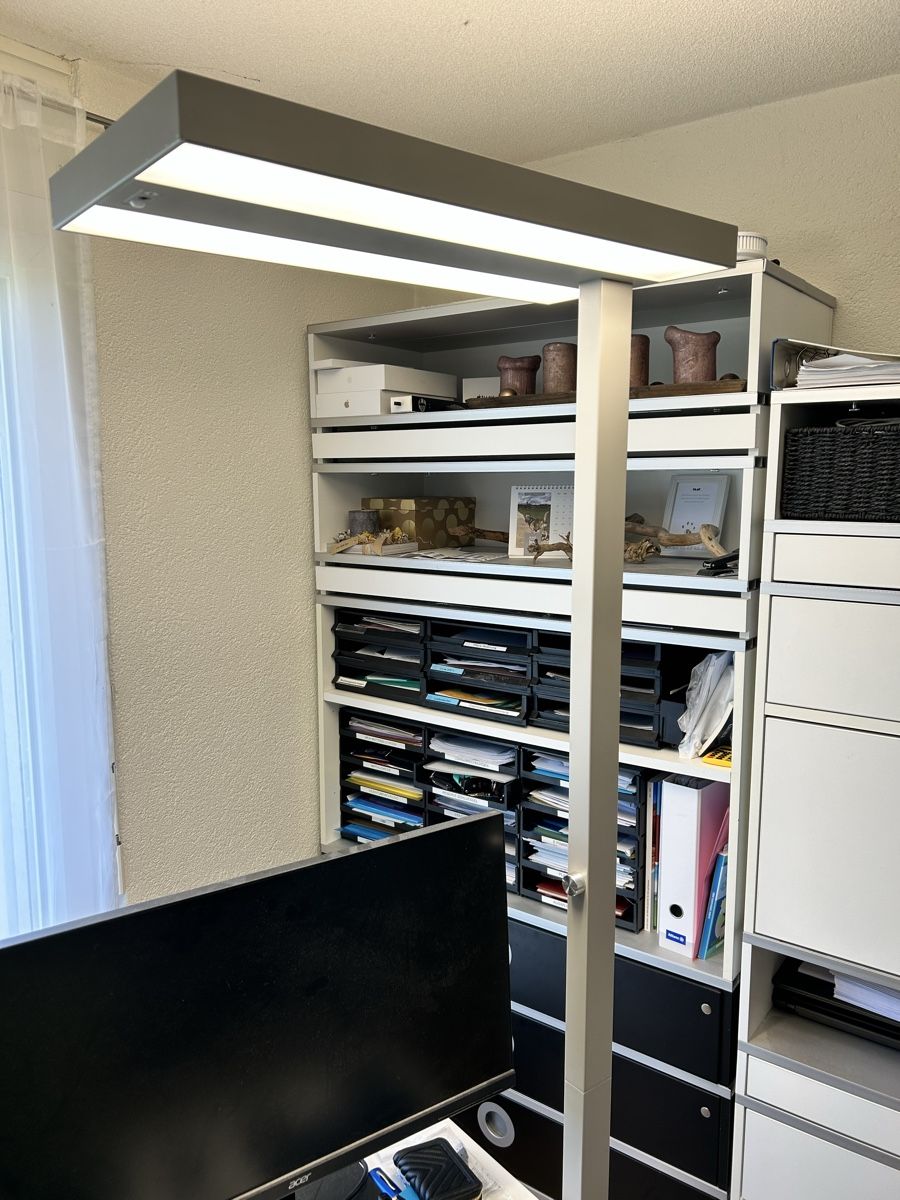 Lampade: Contini LED Stehleuchte – Usato da Kehrsatz venduto da luna_44 1
