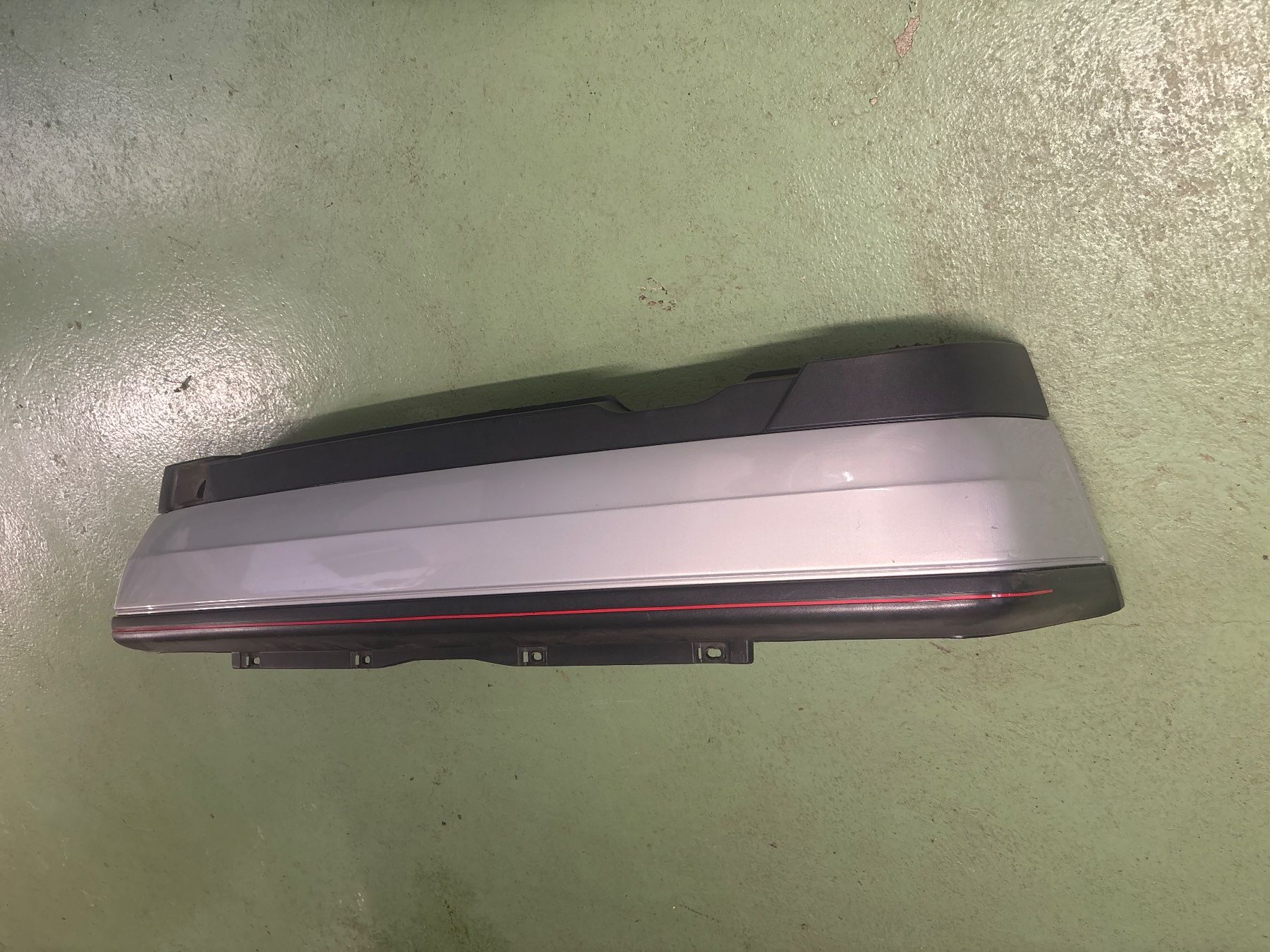 Volkswagen Tutti pezzi di ricambio auto: Stosstange VW Golf 3 Gti – Usato da Birrwil venduto da Gti2001 1