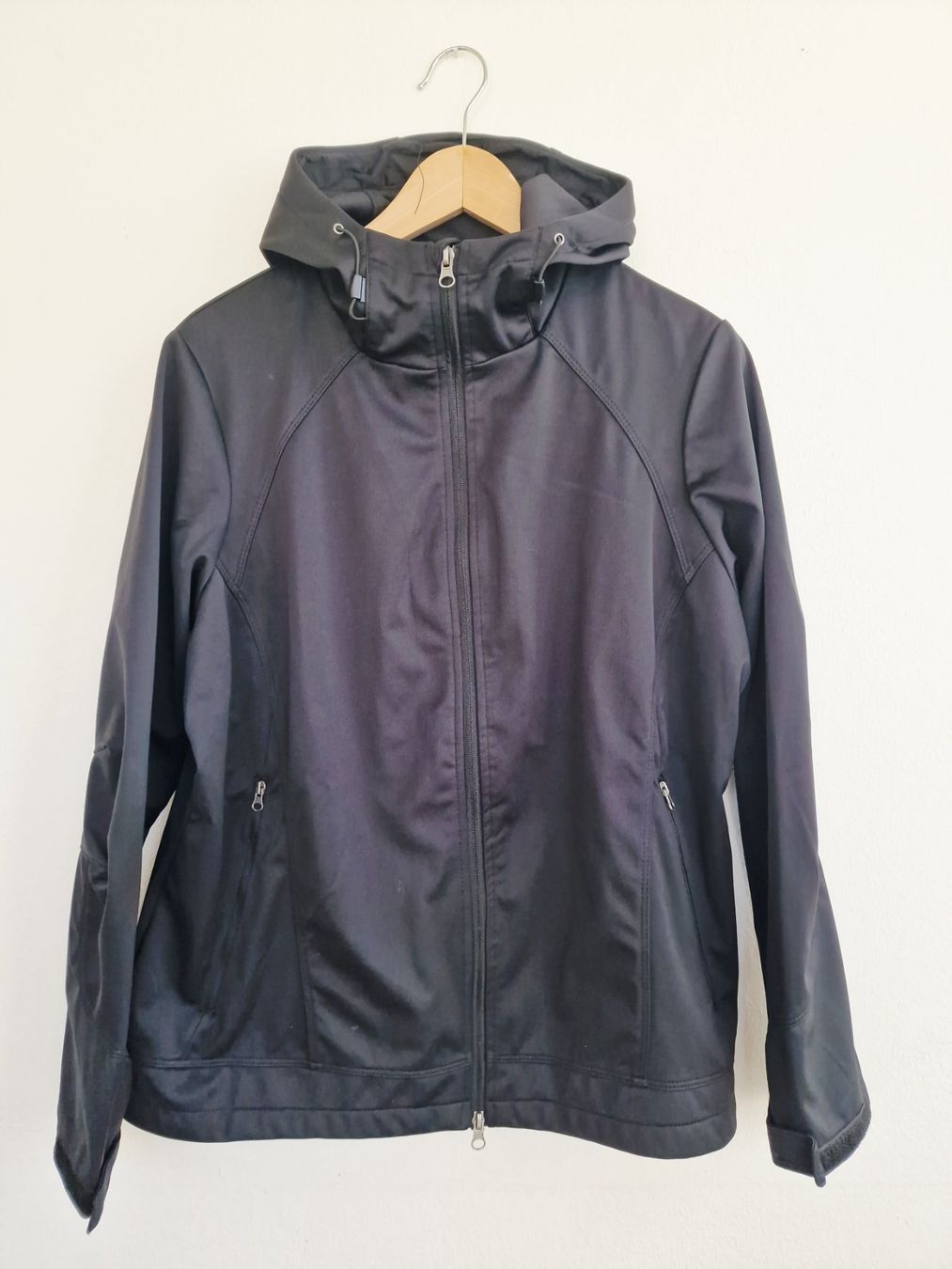 Tchibo Giacche: Damen Softshell Jacke Tchibo active Gr. L Schwarz - wie neu – Usato da Hallau venduto da CHACLA