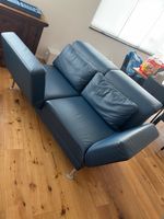 Brühl moule Sofa mit Drehsitzen und Lederbezug Blau